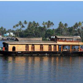 Kumarakom castle Houseboat